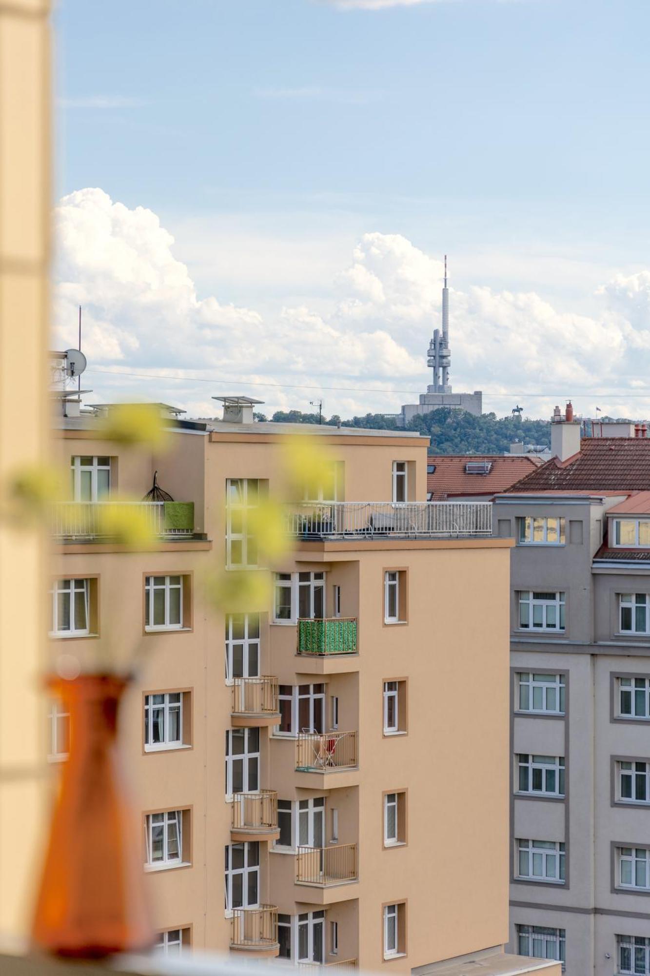 Appartamento Bright 2br - 7th Floor, Balcony, Free Parking By Gravity Praga